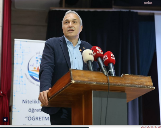 Chp Genel Başkan Yard. Sn Suat Özcağdaş Ne-der ve Yunus Emre Belediyesi işbirliği ile düzenlenen Türkiye Eğitim Reformu Çağrı toplantısına katıldı (Anka Haber)